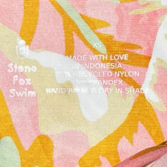 🌻NEW w.tags REVOLVE Stone Fox Swim Inez Hot Tropix Bikini Top Size XS - Picture 3 of 8